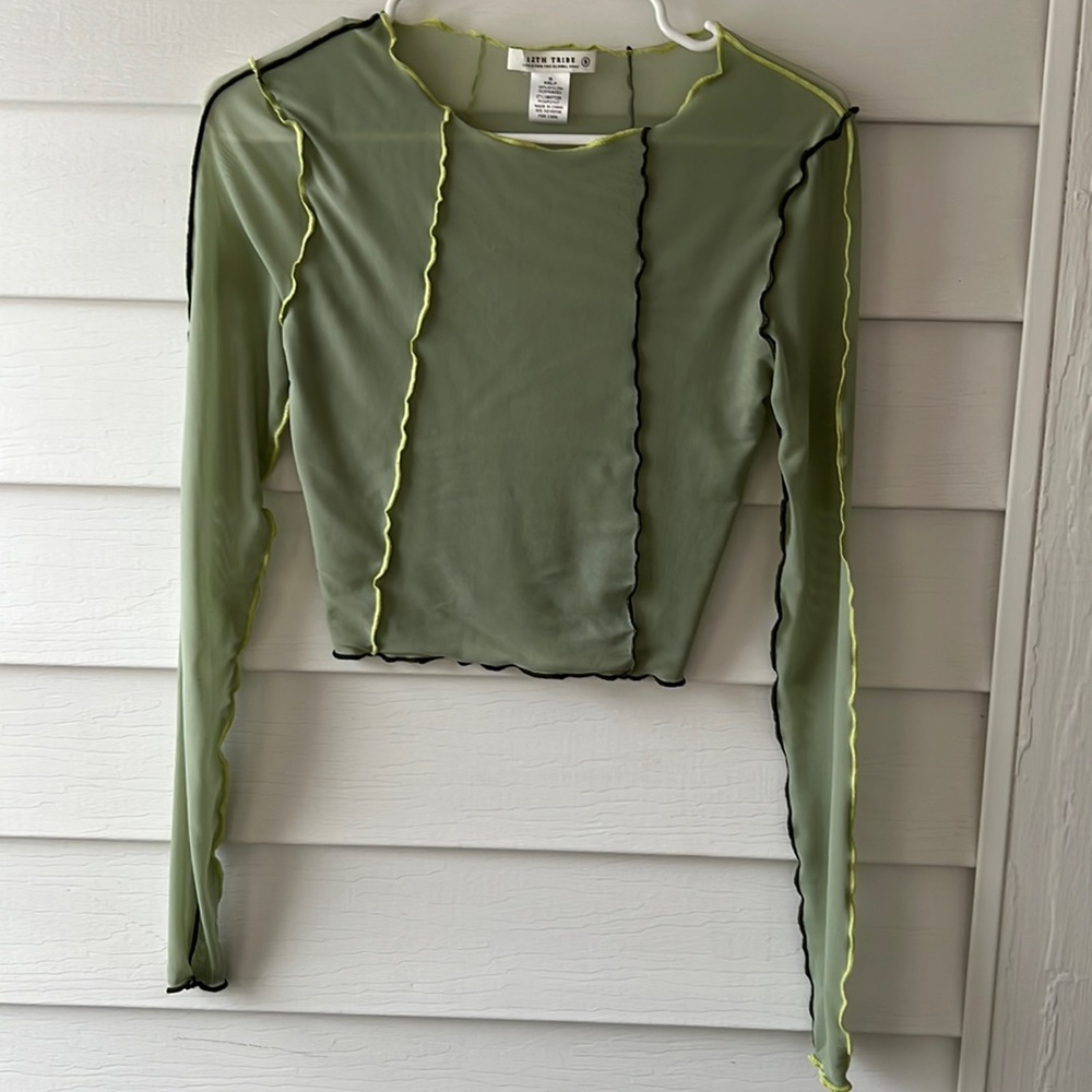 12th Tribe Mesh Long Sleeve Green Top Size Small